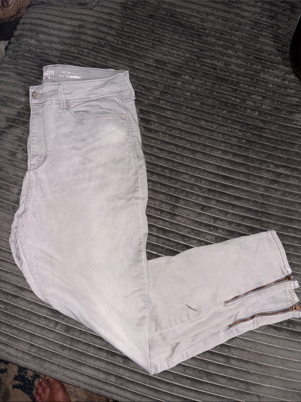 Denizen from Levi's Women's Light Gray Skinny Jeans with Ankle Zippers